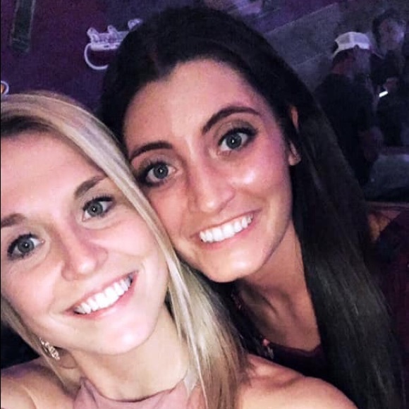 Meet your Posher, Shannon - Picture 3 of 3